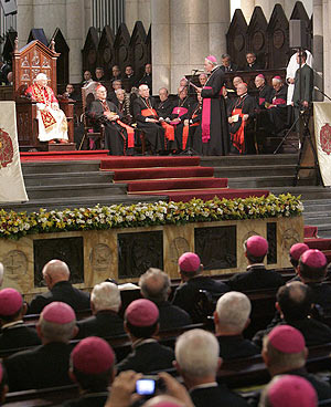 Discurso de S.S. Benedicto XVI en el encuentro con los Obispos de Brasil, Catedral da Sé, São Paulo