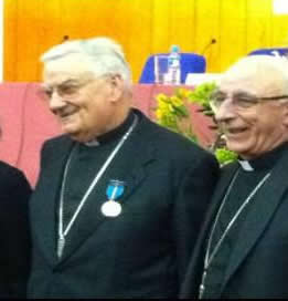 José Sánchez recibe la ‘Medalla al mérito de la Emigración’