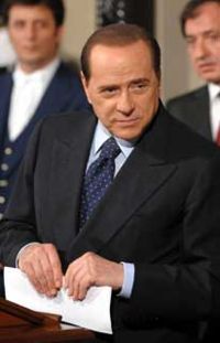 La Iglesia objeta a Berlusconi
