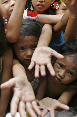 En Filipinas cuatro millones de niños esclavos son explotados sexual o laboralmente