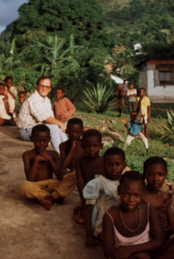 Los misioneros, ’profesionales invisibles’